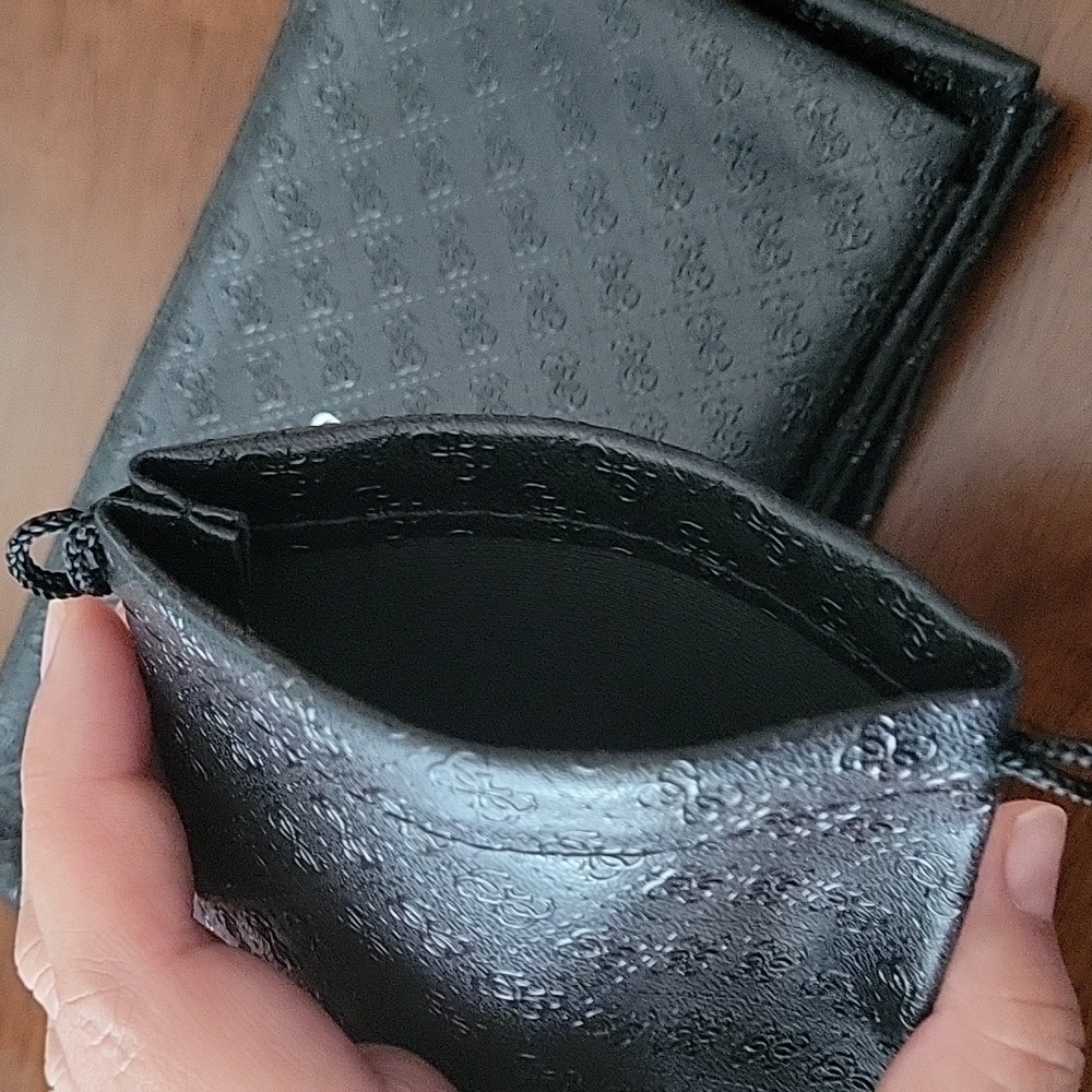 Sunglasses case - Picture 4 of 4